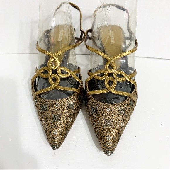 Max Studio Strappy Slingback Leather and Fabric Pointed Toe Fabric Covered Heels - Picture 4 of 12